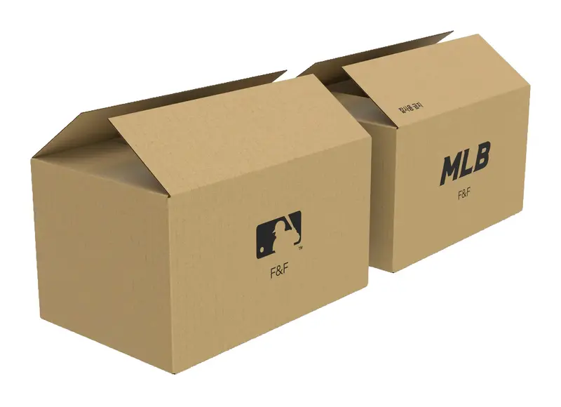Packaging for the garments industry